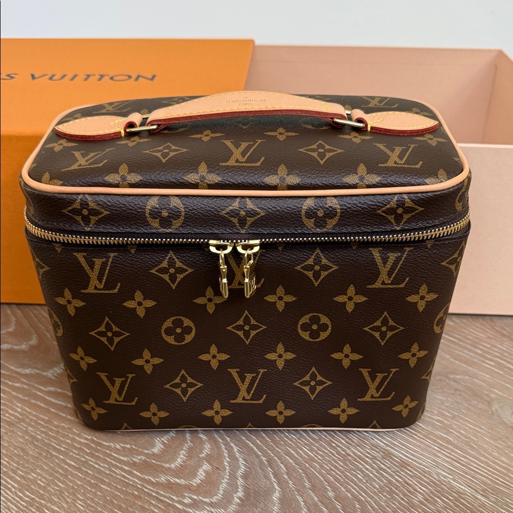 Louis Vuitton Nice Mini Monogram Vanity Case